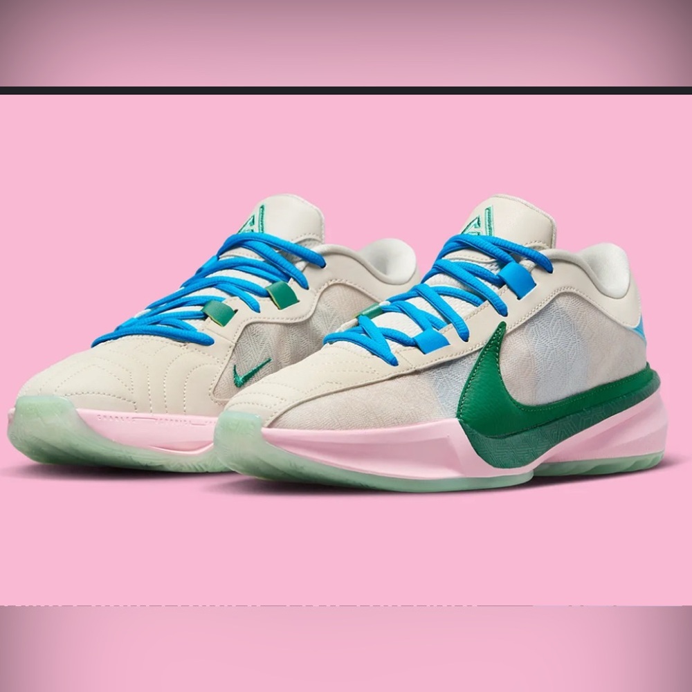 Nike Women's Cream Green Pink Blue Athletic Shoes